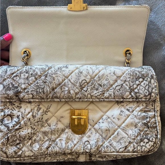 Prada Quilted Floral Shoulder Bag in Cream with Gold Hardware - Picture 6 of 16
